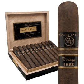 ROCKY PATEL RP VINTAGE 1992 TORO BOX